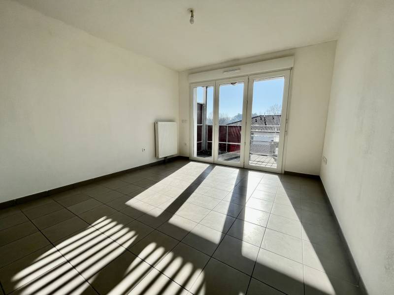 Acheter un appartement T2 de 38 m² avec balcon et place de parking à Saint Médard en Jalles quartier Cérillan