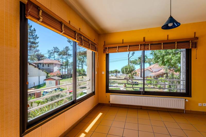 villa à vendre sur le bassin d'arcachon premiere oou deuxième ligne